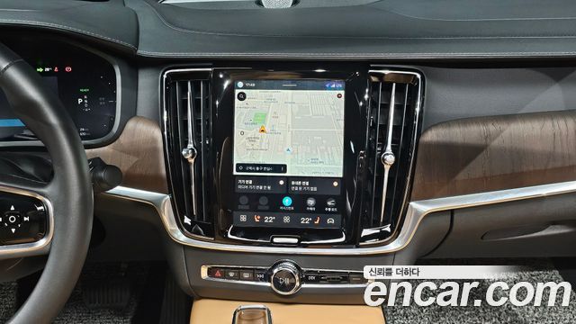 Volvo S90 T8 AWD Ultimate Bright 2023 — фото 13