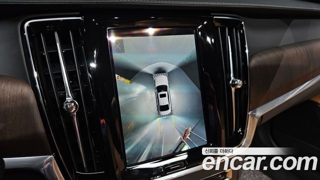 Volvo S90 T8 AWD Ultimate Bright 2023 — фото 14