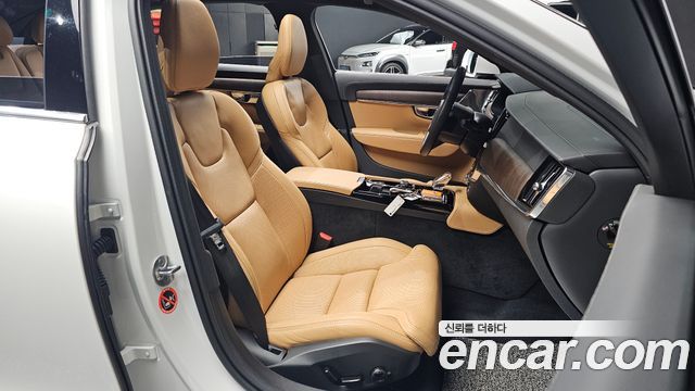 Volvo S90 T8 AWD Ultimate Bright 2023 — фото 26