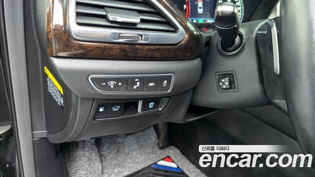 Genesis G90 3.8 AWD Premium Luxury 2019 — фото 18