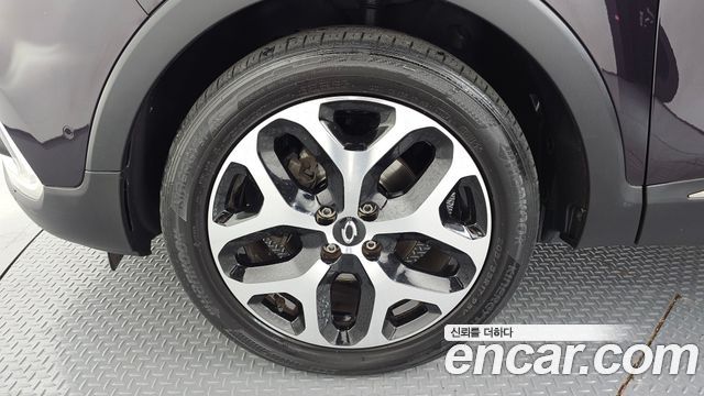 Renault Korea QM3 RE Signature 2019 — фото 5