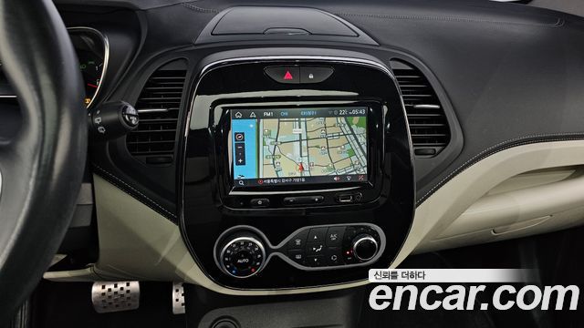 Renault Korea QM3 RE Signature 2019 — фото 14