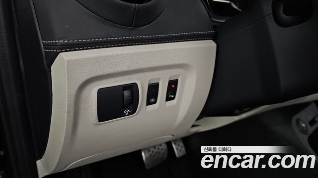 Renault Korea QM3 RE Signature 2019 — фото 17