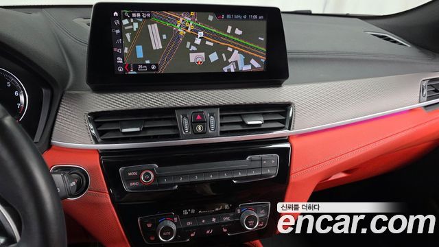 BMW X2 (F39) xDrive M35i 2023 — фото 13