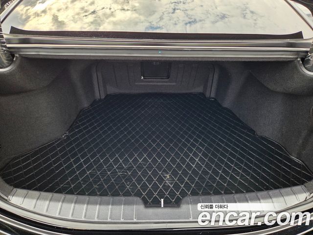 Hyundai Grandeur (HG) HG240 Modern 2016 — фото 23