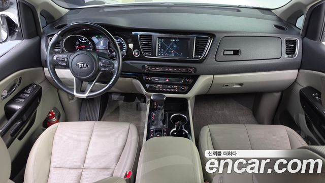 Kia Carnival Gasoline 9-Seater Noblesse Special 2019 — фото 7