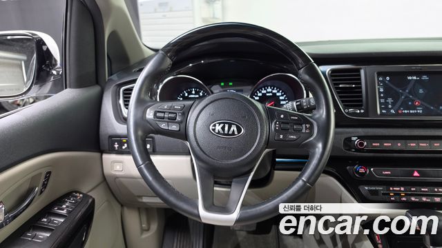 Kia Carnival Gasoline 9-Seater Noblesse Special 2019 — фото 13