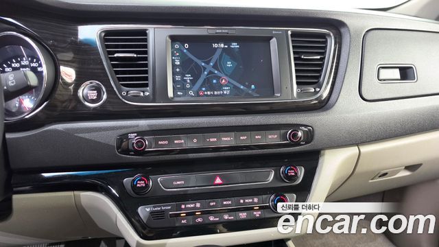 Kia Carnival Gasoline 9-Seater Noblesse Special 2019 — фото 14