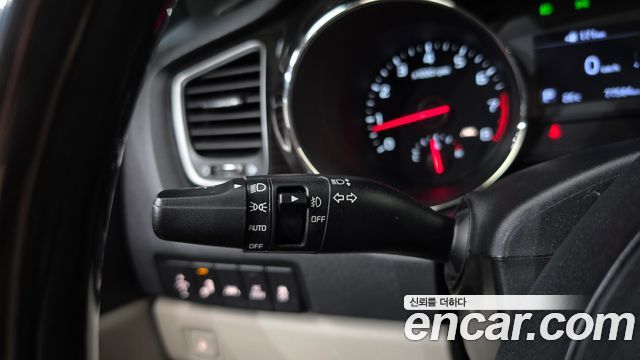 Kia Carnival Gasoline 9-Seater Noblesse Special 2019 — фото 17