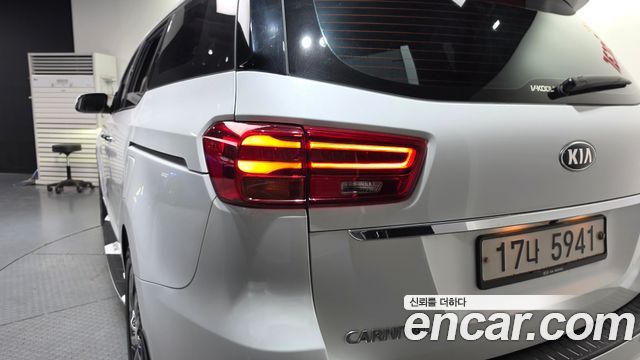 Kia Carnival Gasoline 9-Seater Noblesse Special 2019 — фото 23