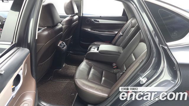 Hyundai Grandeur (IG) 3.0 Exclusive Special 2018 — фото 26