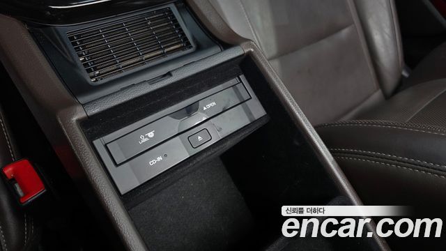 Hyundai Grandeur (IG) 3.0 Exclusive Special 2018 — фото 29