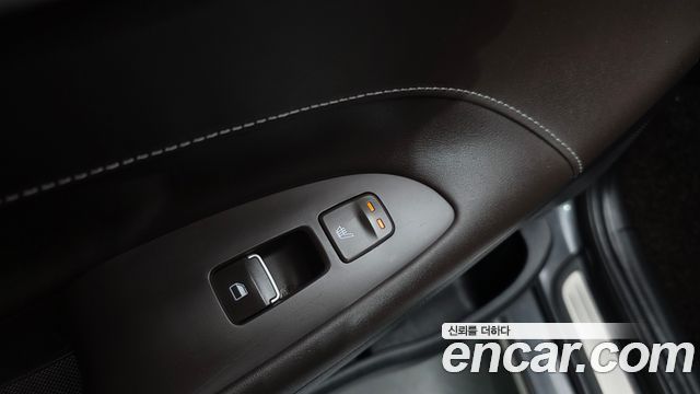 Hyundai Grandeur (IG) 3.0 Exclusive Special 2018 — фото 32