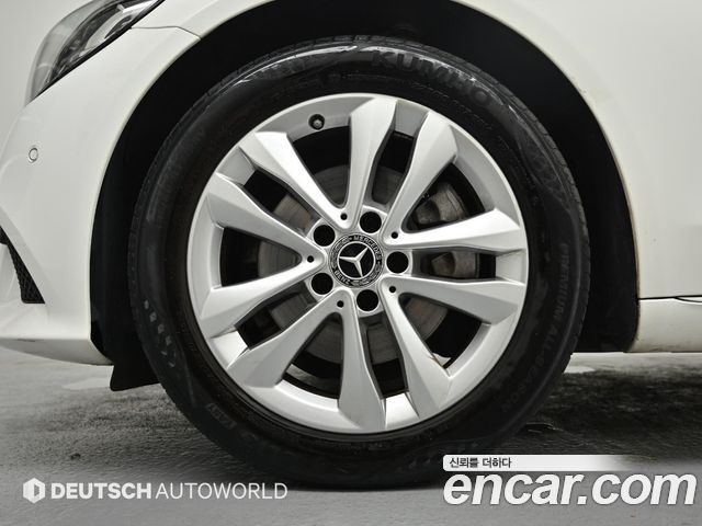 Mercedes-Benz C-Class (W205) C220 d Avantgarde 2019 — фото 5