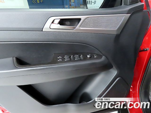 KG Mobility (SsangYong) Rexton Sports Khan Diesel 2.2 4WD Professional X (5-Link) 2019 — фото 17