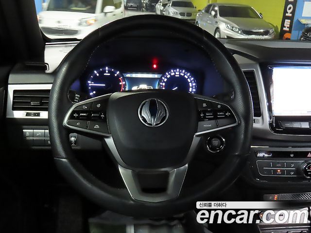 KG Mobility (SsangYong) Rexton Sports Khan Diesel 2.2 4WD Professional X (5-Link) 2019 — фото 21