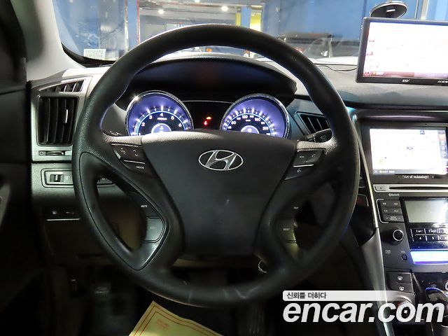 Hyundai Sonata (YF) LPi Luxury 2012 — фото 10
