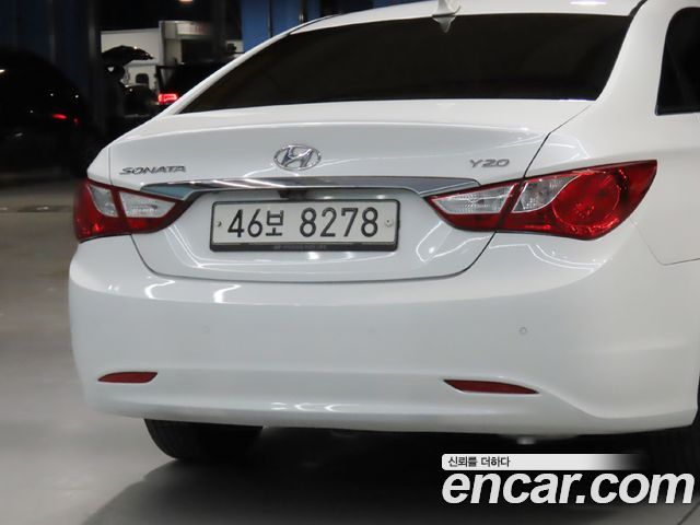 Hyundai Sonata (YF) LPi Luxury 2012 — фото 21