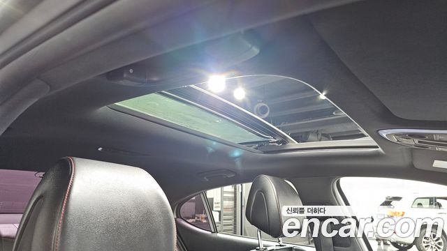Genesis G70 3.3T Sport AWD Advanced 2018 — фото 18