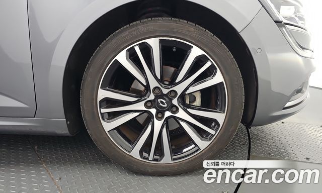 Renault Korea SM6 2.0 GDe Premiere 2020 — фото 21