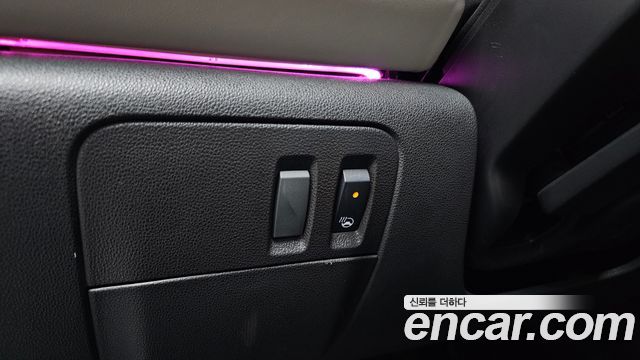 Renault Korea SM6 2.0 GDe Premiere 2020 — фото 28