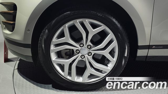 Land Rover Range Rover Evoque (II) P250 R-Dynamic SE 2021 — фото 5