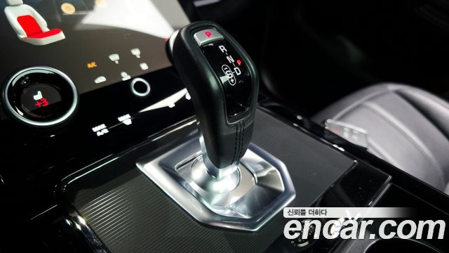 Land Rover Range Rover Evoque (II) P250 R-Dynamic SE 2021 — фото 9