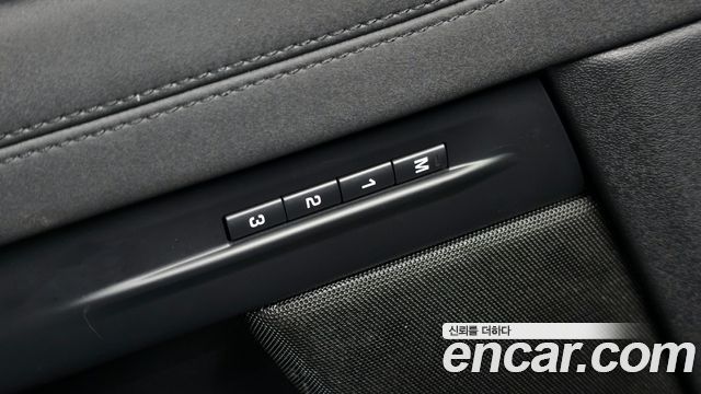 Land Rover Range Rover Evoque (II) P250 R-Dynamic SE 2021 — фото 13