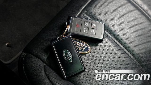 Land Rover Range Rover Evoque (II) P250 R-Dynamic SE 2021 — фото 17