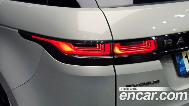 Land Rover Range Rover Evoque (II) P250 R-Dynamic SE 2021 — фото 23