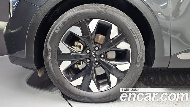 Kia Sportage (V) Diesel 2.0 2WD Nobleless Gravity 2023 — фото 5