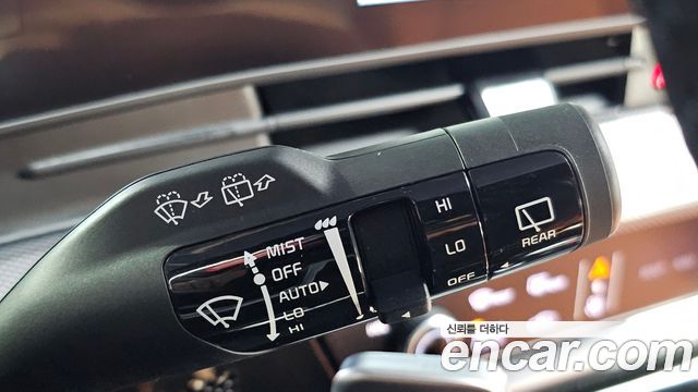 Kia Sportage (V) Diesel 2.0 2WD Nobleless Gravity 2023 — фото 20