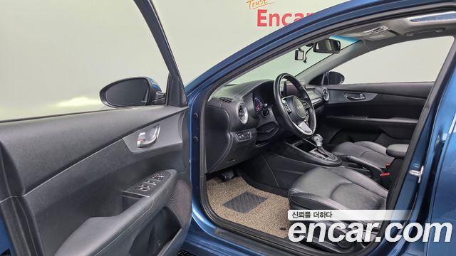 Kia K3 (II) 1.6 Prestige 2022 — фото 10