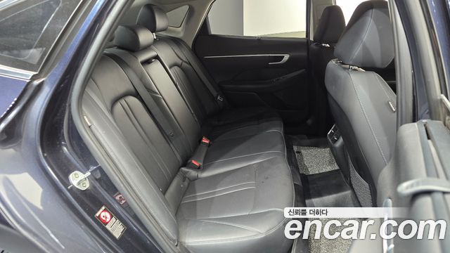 Hyundai Sonata (DN8) 1.6 Turbo Premium Family 2020 — фото 11