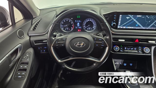 Hyundai Sonata (DN8) 1.6 Turbo Premium Family 2020 — фото 14