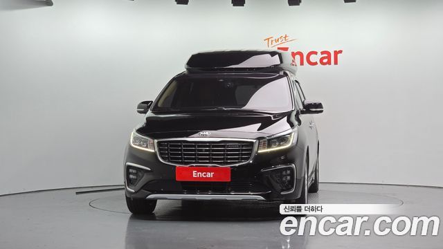 Kia Carnival 9-Seater Hi-Limousine Noblesse Special 2019 — фото 3
