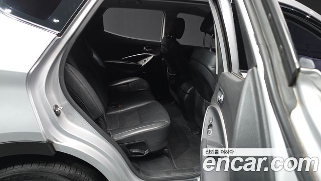 Hyundai Santa Fe (DM) Diesel(e-VGT) 2.0 2WD Premium 2013 — фото 12