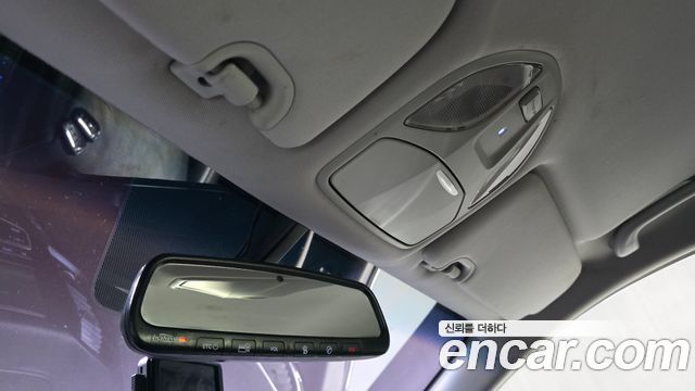 Hyundai Santa Fe (DM) Diesel(e-VGT) 2.0 2WD Premium 2013 — фото 18