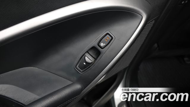 Hyundai Santa Fe (DM) Diesel(e-VGT) 2.0 2WD Premium 2013 — фото 19