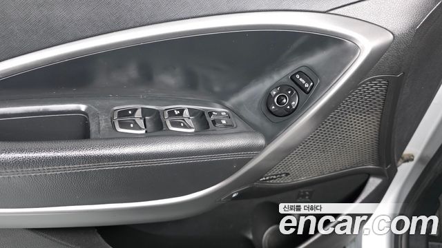 Hyundai Santa Fe (DM) Diesel(e-VGT) 2.0 2WD Premium 2013 — фото 27