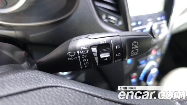 Hyundai Santa Fe (DM) Diesel(e-VGT) 2.0 2WD Premium 2013 — фото 29