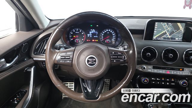 Kia Stinger 2.0 Turbo 2WD Prime 2018 — фото 13