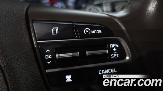 Kia Stinger 2.0 Turbo 2WD Prime 2018 — фото 17
