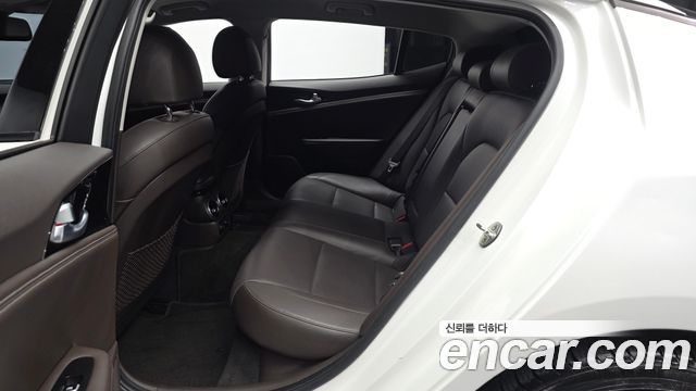 Kia Stinger 2.0 Turbo 2WD Prime 2018 — фото 26