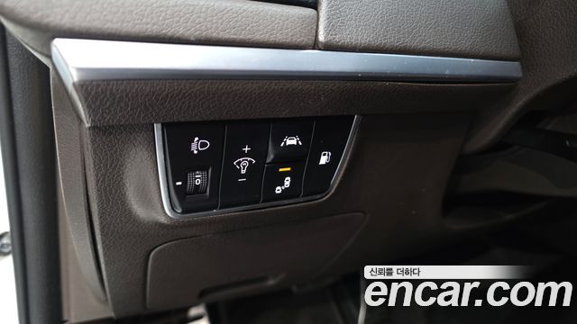 Kia Stinger 2.0 Turbo 2WD Prime 2018 — фото 28
