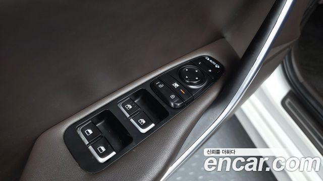 Kia Stinger 2.0 Turbo 2WD Prime 2018 — фото 29
