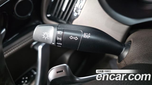 Kia Stinger 2.0 Turbo 2WD Prime 2018 — фото 30