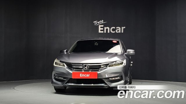 Honda Accord 2.4 9th 2017 — фото 3