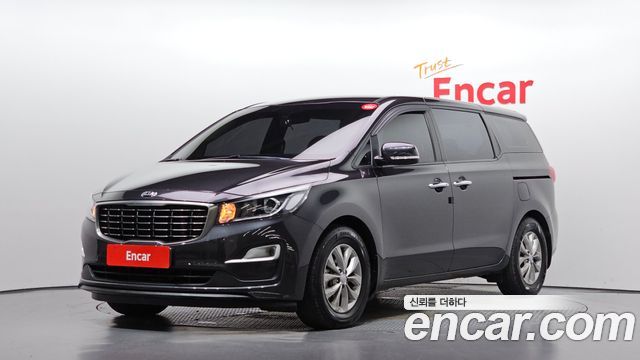 Kia Carnival 11-Seater Deluxe 2019 — фото 1