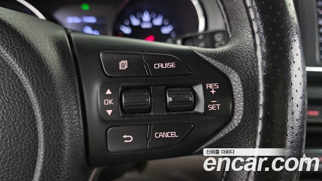 Kia Carnival 11-Seater Deluxe 2019 — фото 27